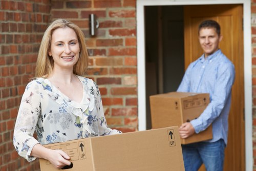 Local moving support for homes and businesses in Whitechapel