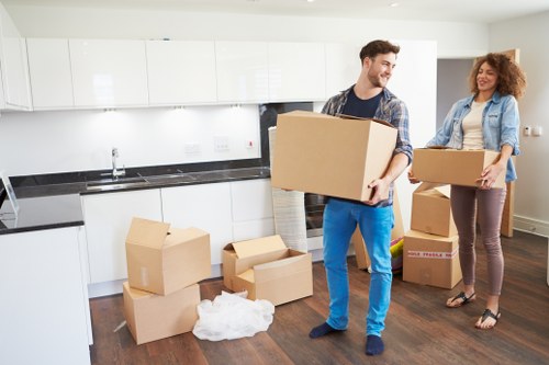 Packing and loading support for Whitechapel removals